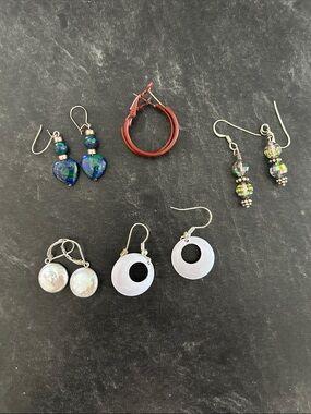 5 pairs  Miscellaneous earrings